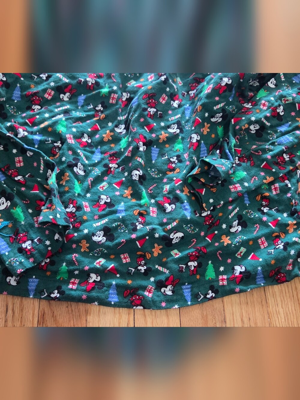 Old Navy Disney Adult Green Mickey & Minnie Holiday PJ Set EUC Size L - Picture 7 of 10